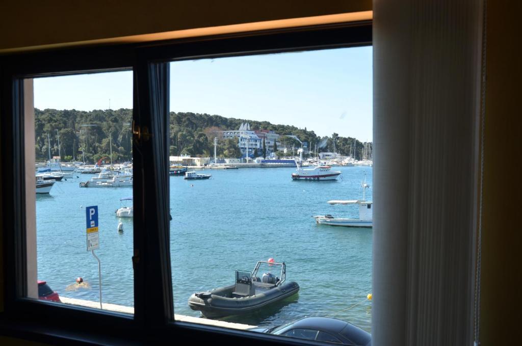 Apartments Ana City Rovinj Bilik gambar
