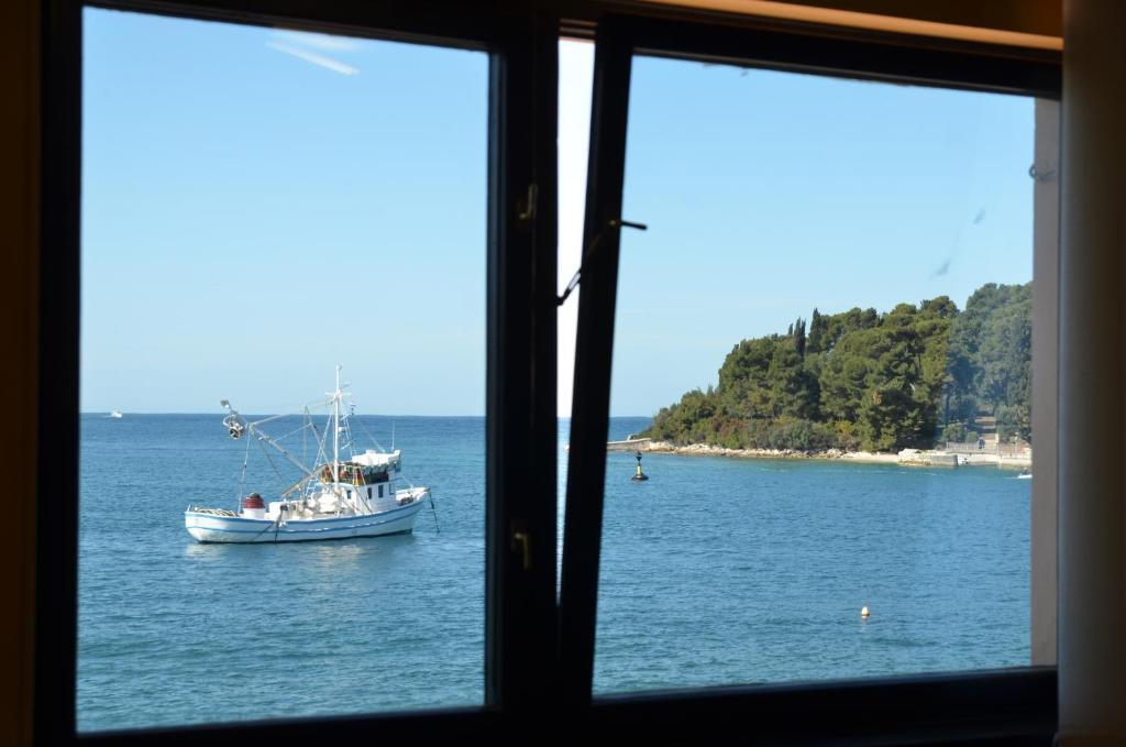 Apartments Ana City Rovinj Bilik gambar