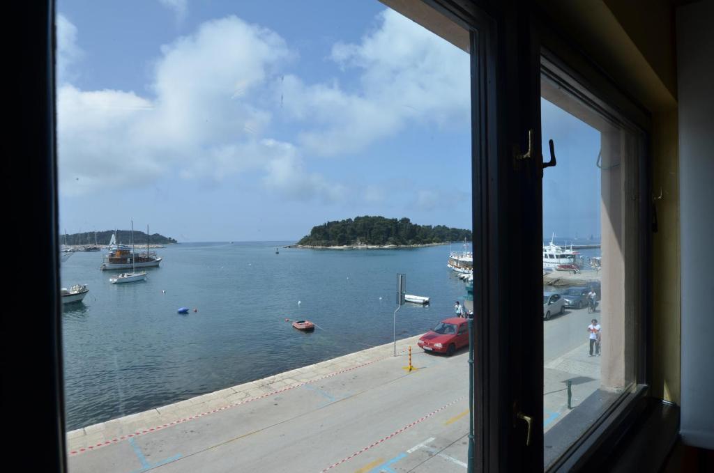 Apartments Ana City Rovinj Bilik gambar